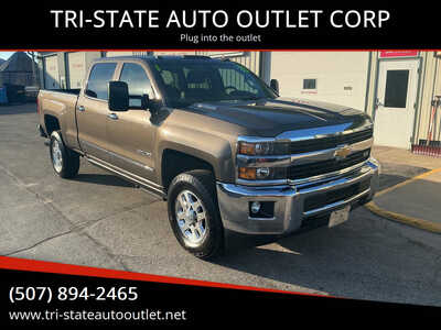 2015 Chevrolet 2500 Crew Cab, $35990. Photo 1