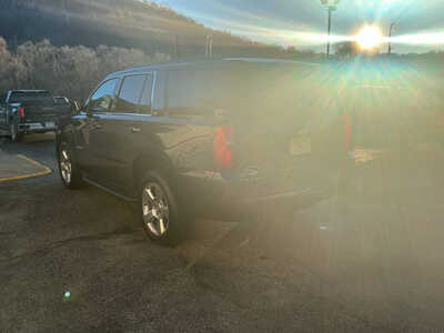 2017 Chevrolet Tahoe, $21990. Photo 6