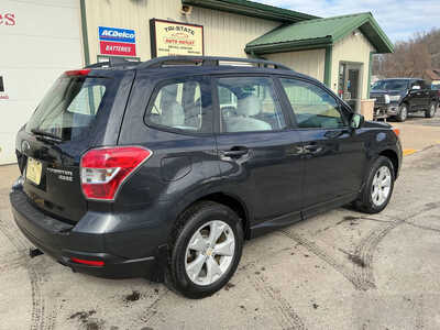 2016 Subaru Forester, $11990. Photo 8