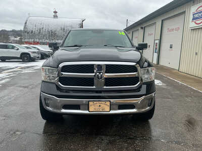 2016 RAM 1500 Crew Cab, $16990. Photo 3