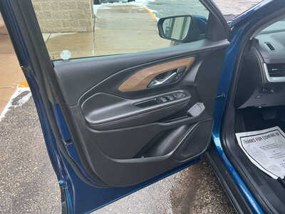 2019 GMC Terrain, $13990. Photo 11