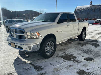 2017 RAM 1500 Crew Cab, $23990. Photo 4