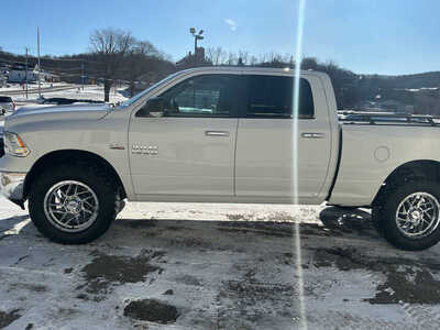 2017 RAM 1500 Crew Cab, $23990. Photo 5