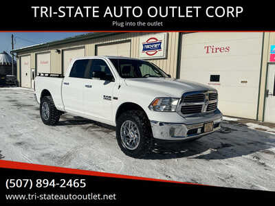 2017 RAM 1500 Crew Cab, $23990. Photo 1