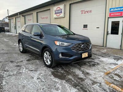 2019 Ford Edge, $13990. Photo 2