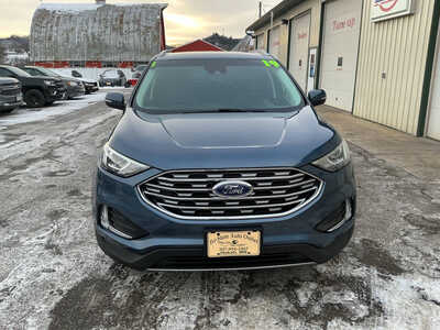 2019 Ford Edge, $13990. Photo 3
