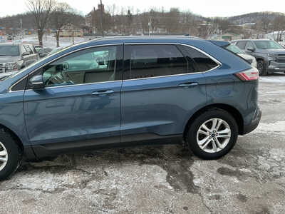 2019 Ford Edge, $13990. Photo 6