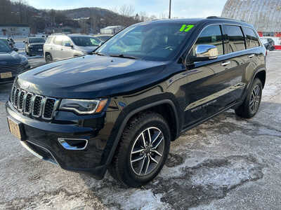 2017 Jeep Grand Cherokee, $12990. Photo 4