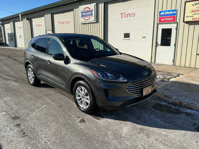 2020 Ford Escape, $13990. Photo 2