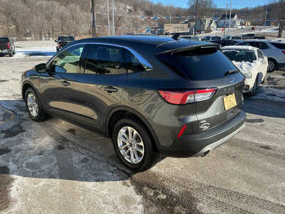 2020 Ford Escape, $13990. Photo 6