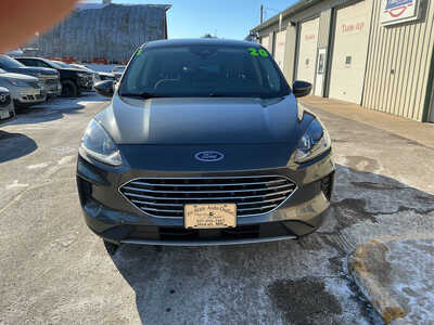 2020 Ford Escape, $13990. Photo 9