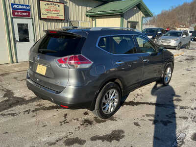 2015 Nissan Rogue, $11990. Photo 4