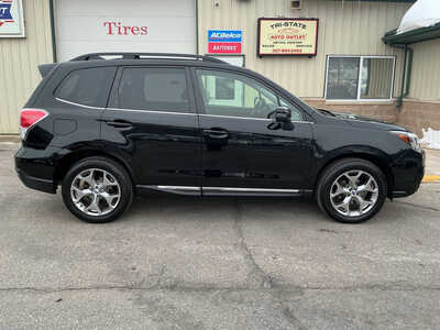 2017 Subaru Forester, $15990. Photo 4