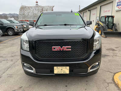 2018 GMC Yukon XL, $22990. Photo 3
