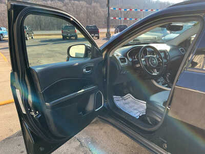 2018 Jeep Compass, $10990. Photo 12