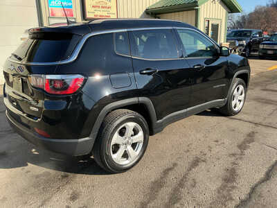 2018 Jeep Compass, $10990. Photo 9