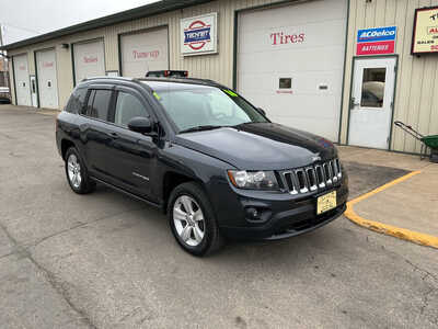 2016 Jeep Compass, $9990. Photo 3