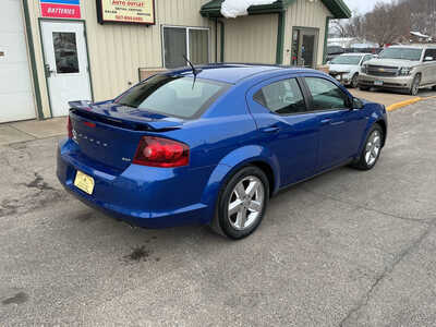 2013 Dodge Avenger, $5990. Photo 4