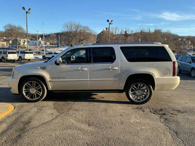 2012 Cadillac Escalade ESV, $8990. Photo 8