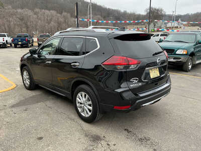 2019 Nissan Rogue, $13990. Photo 7