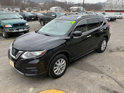 2019 Nissan Rogue, $13990. Photo 9