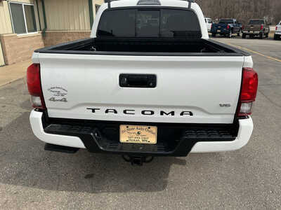2022 Toyota Tacoma, $28990. Photo 8