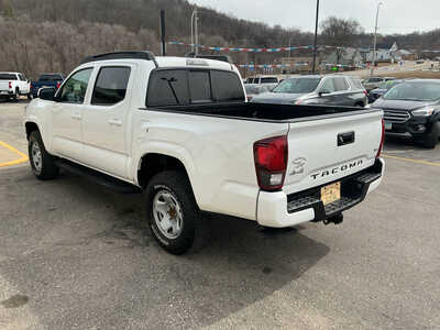 2022 Toyota Tacoma, $28990. Photo 9