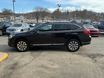 2017 Subaru Outback, $15990. Photo 6