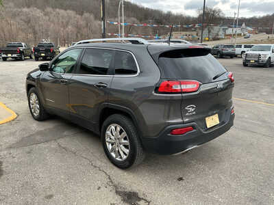 2016 Jeep Cherokee, $7990. Photo 7