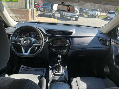 2018 Nissan Rogue, $12990. Photo 12