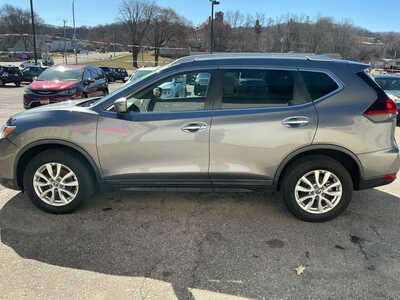 2018 Nissan Rogue, $12990. Photo 6