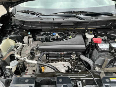 2017 Nissan Rogue, $11990. Photo 11