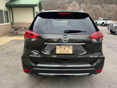 2017 Nissan Rogue, $11990. Photo 6