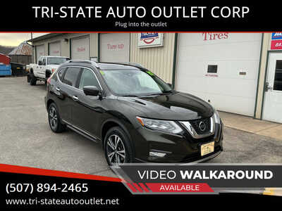 2017 Nissan Rogue, $11990. Photo 1