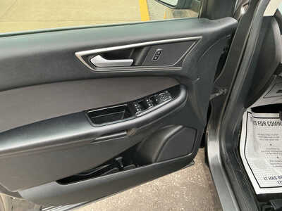 2015 Ford Edge, $12990. Photo 11