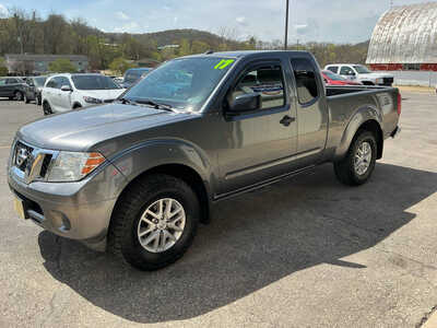 2017 Nissan Frontier, $14990. Photo 3