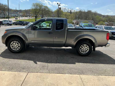 2017 Nissan Frontier, $14990. Photo 4