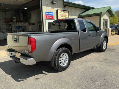 2017 Nissan Frontier, $14990. Photo 7