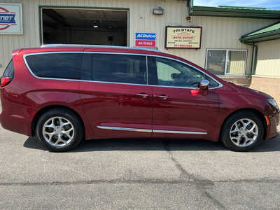 2018 Chrysler Pacifica, $14990. Photo 8