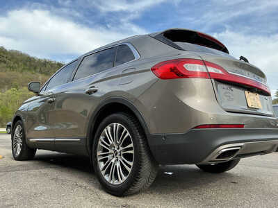 2016 Lincoln MKX, $12990. Photo 10