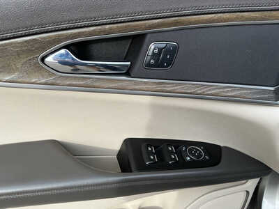 2016 Lincoln MKX, $12990. Photo 12