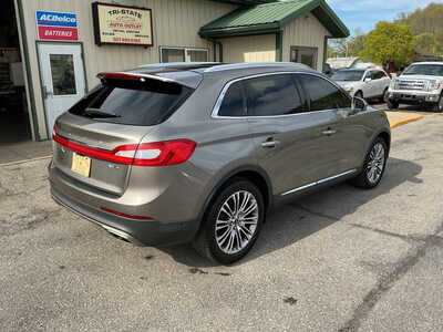 2016 Lincoln MKX, $12990. Photo 3