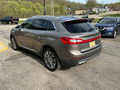 2016 Lincoln MKX, $12990. Photo 5