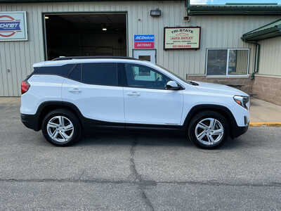 2019 GMC Terrain, $14990. Photo 2