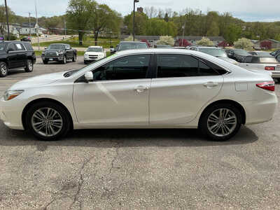 2015 Toyota Camry, $13990. Photo 4