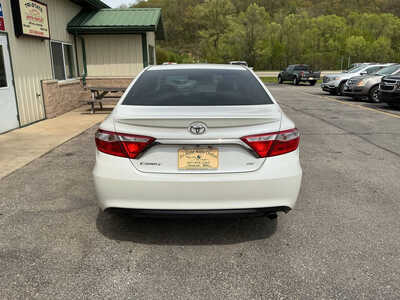 2015 Toyota Camry, $13990. Photo 6