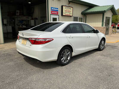2015 Toyota Camry, $13990. Photo 7