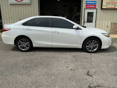 2015 Toyota Camry, $13990. Photo 8