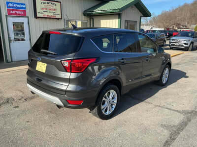 2019 Ford Escape, $11990. Photo 3