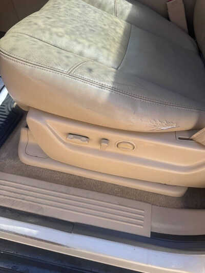 2012 Chevrolet Suburban, $7990. Photo 12